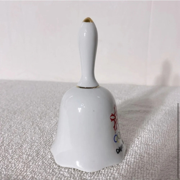 Vintage Calgary Olympics  1988 Ceramic Souvenir Bell - Picture 5 of 12